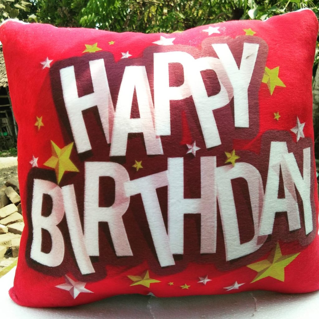 bantal happy birthday