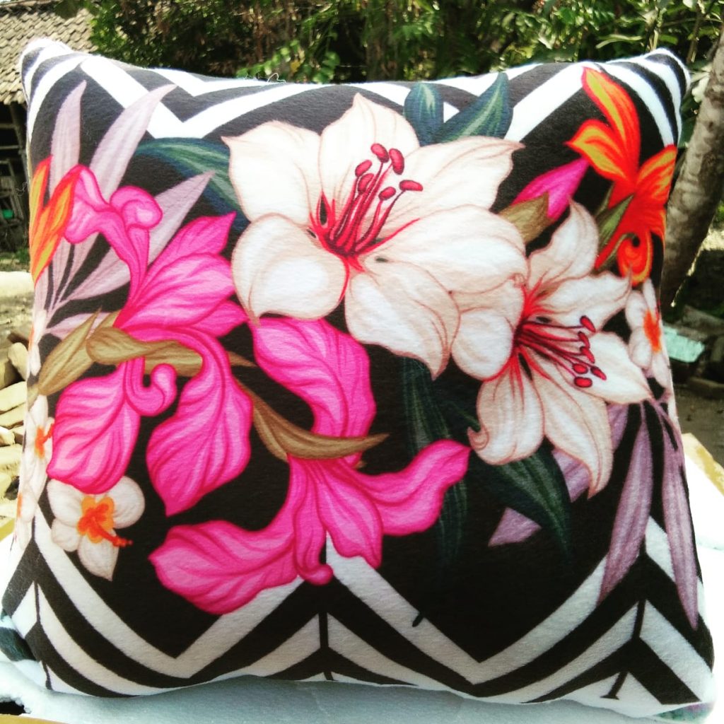 bantal sofa