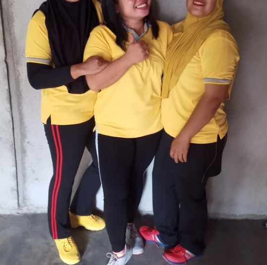 Promo Kaos Polo Custom Bordir Murah di Kabupaten Aceh Barat Daya Jasa Kaos Polo Custom Bordir Unik untuk Gayo Lues Pesan
